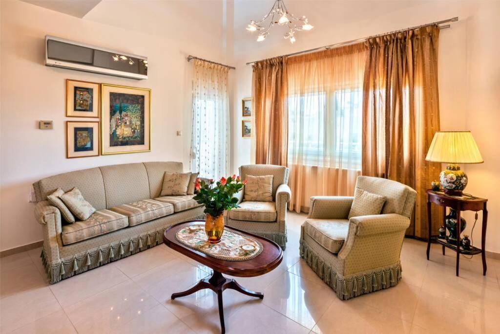 Art Antique Deluxe Villa Ierápetra Екстериор снимка